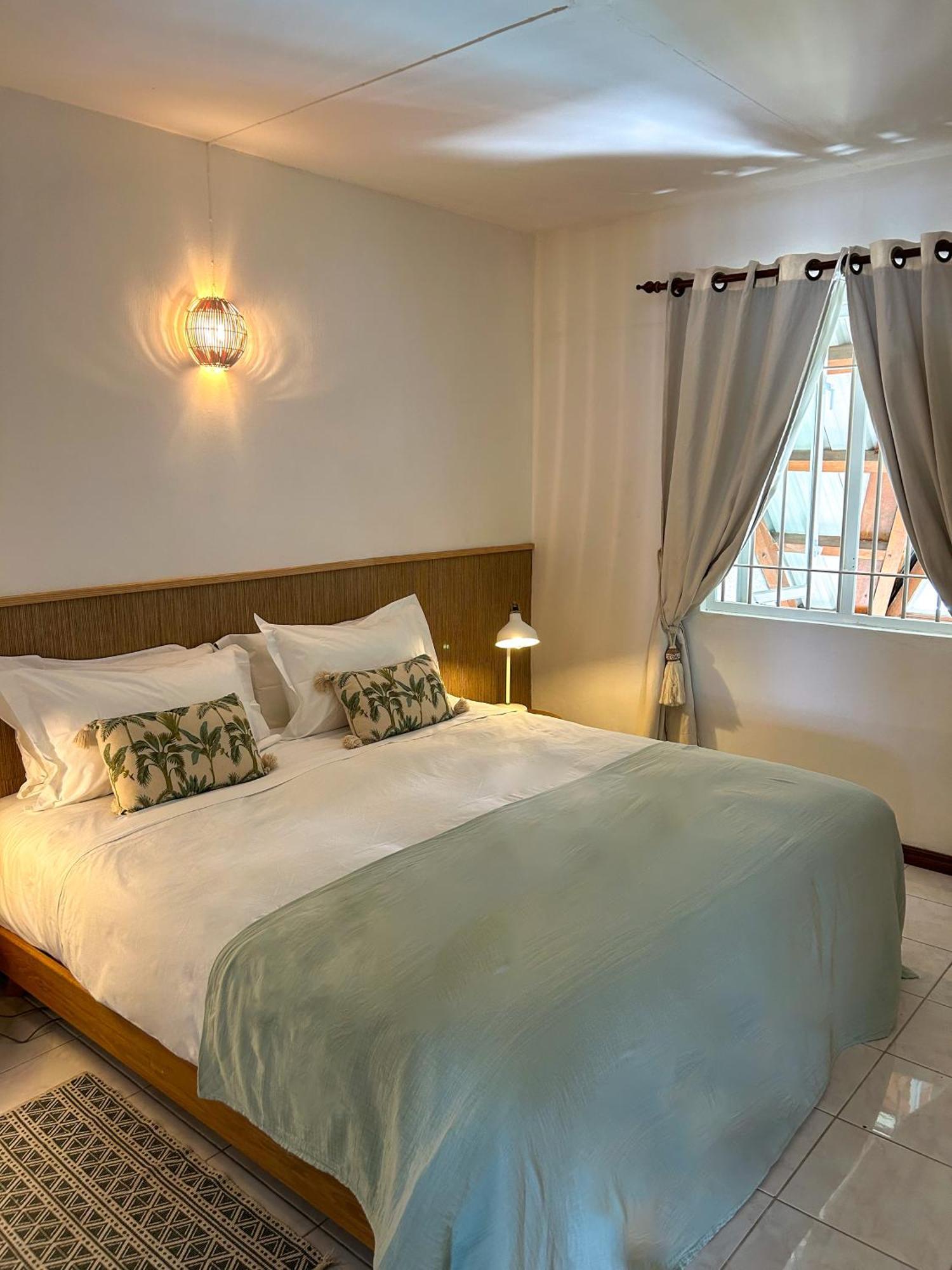 Chic Home With Private Pool, 1 Min To Beach Cap Malheureux Exterior foto